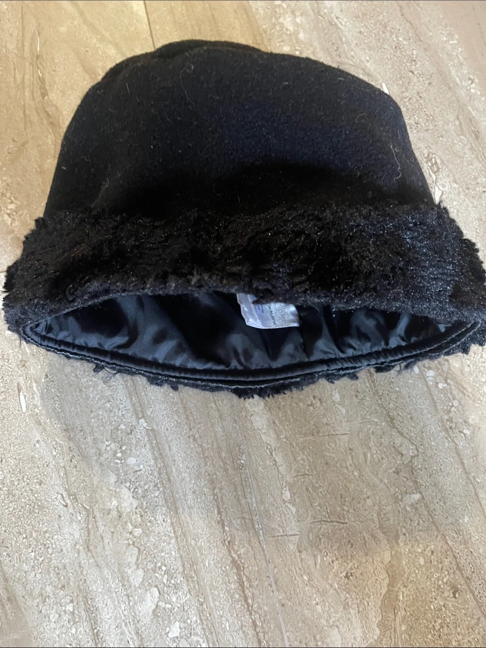 Black Faux Fur Trim Wool-Blend Bucket Hat